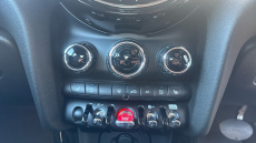 MINI Hatchback 1.5 Cooper Classic 3dr Auto Petrol Hatchback